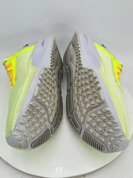 Nike Air Zoom Pegasus 38 Men Size 11 CW7356-700 White Barely Volt Running Shoes - Picture 8 of 11